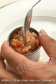 蜜瓜三文魚的做法 步骤10
