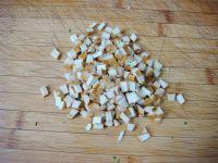 香椿拌香乾花生——香脆可口的時令小菜的做法 步骤4