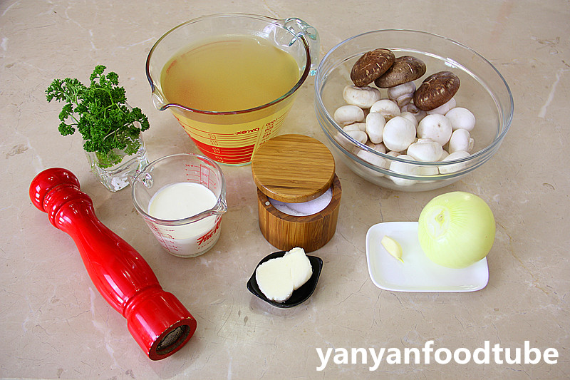 奶油蘑菇濃湯 Cream of Mushroom Soup的做法 步骤1
