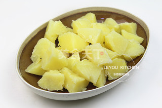 土豆傳奇—剁椒蒸土豆的做法 步骤4