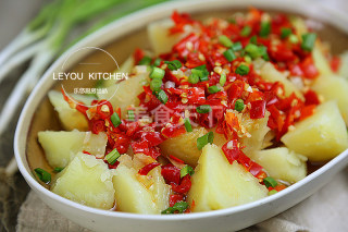 土豆傳奇—剁椒蒸土豆的做法 步骤8