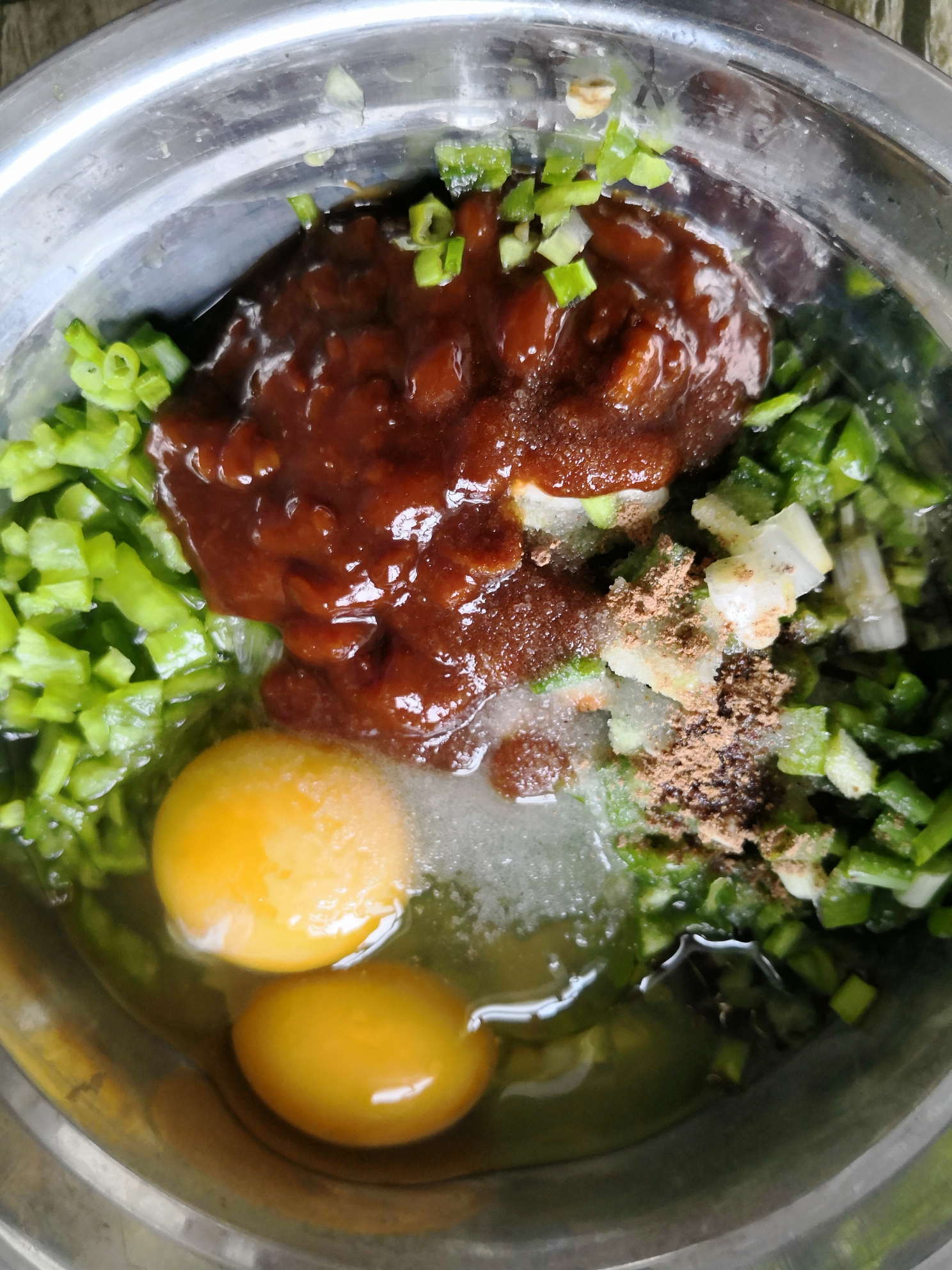 東北菜 蒸辣椒燜子的做法 步骤1