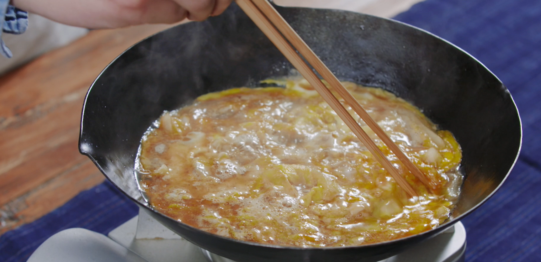 親子丼：一碗溫馨蓋澆飯的做法 步骤5