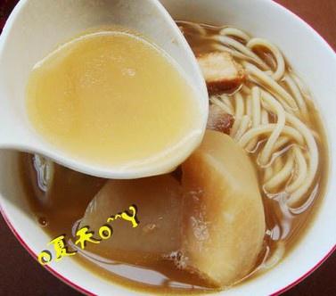 柴魚叉燒湯麪的做法 步骤6