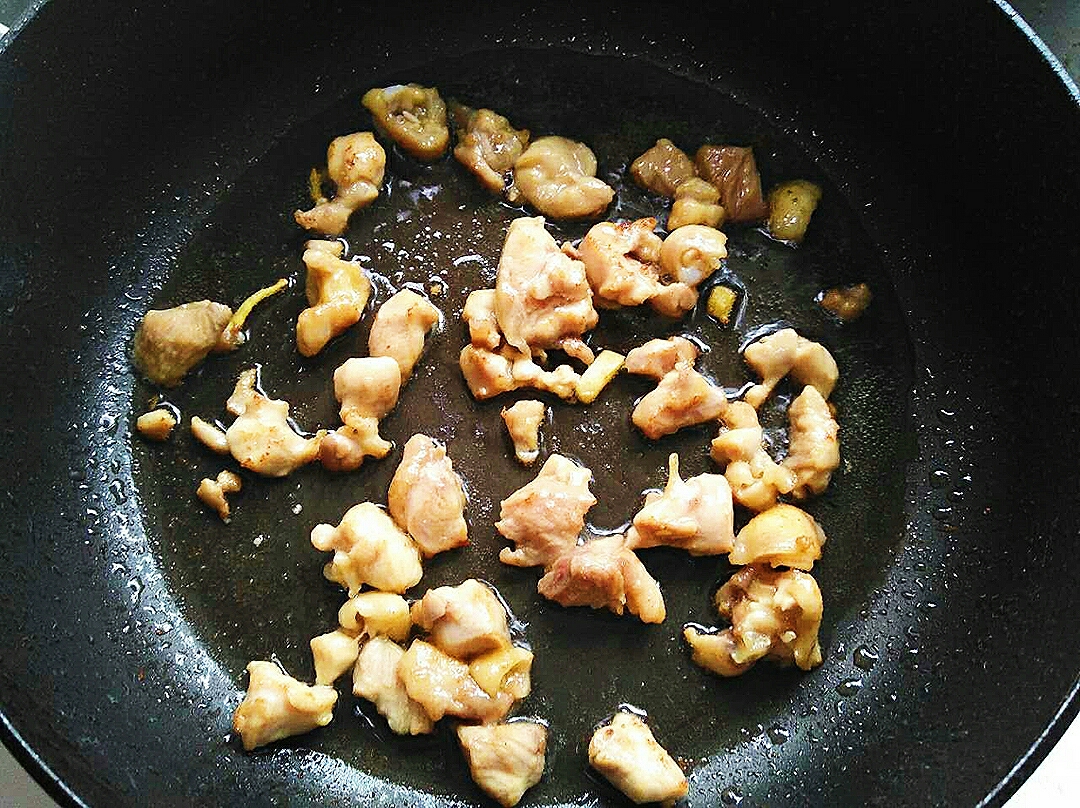 咖哩雞肉豆腐羹(簡易版)的做法 步骤2