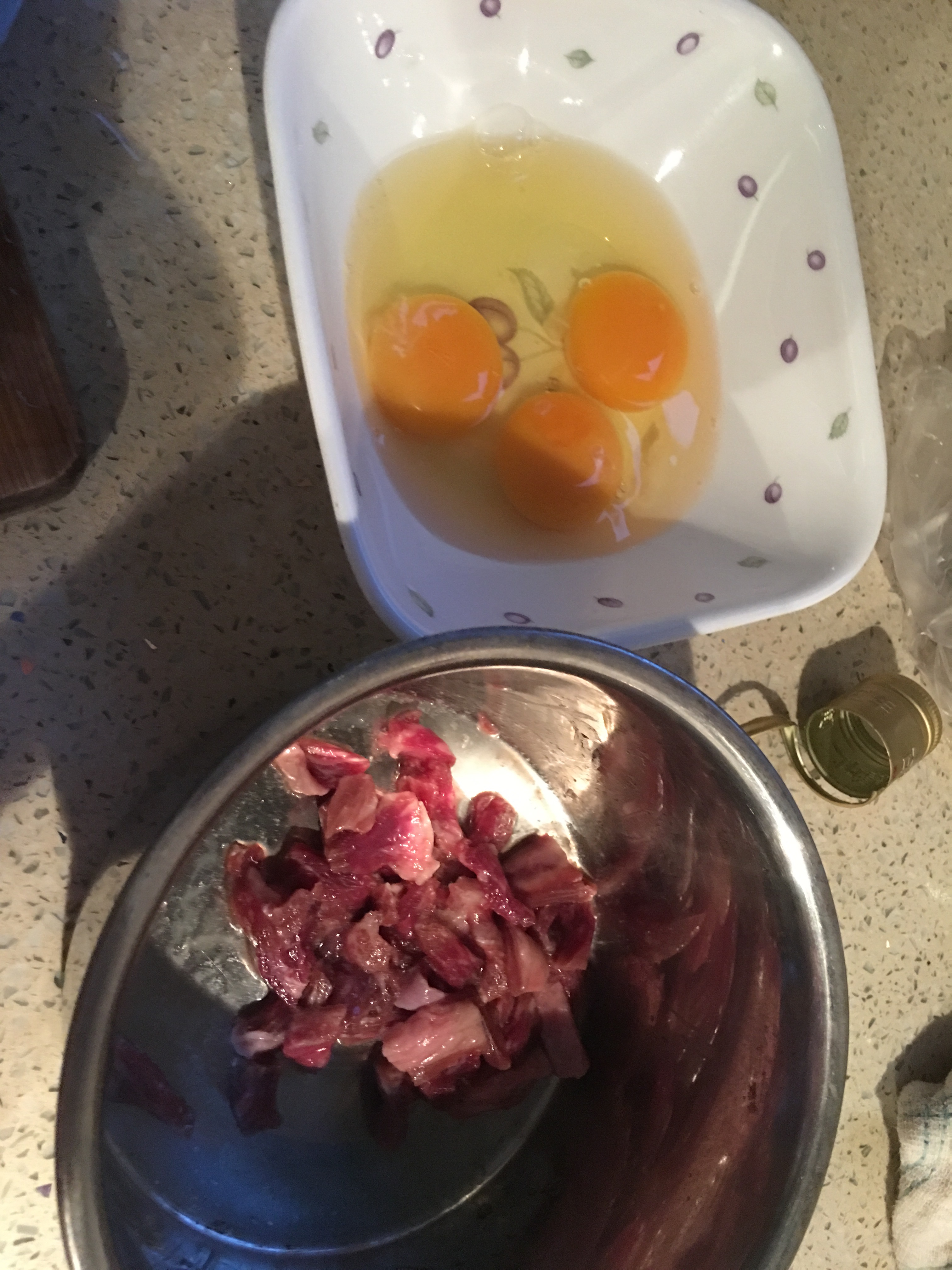 清淡清爽牛肉蛋炒飯的做法 步骤1
