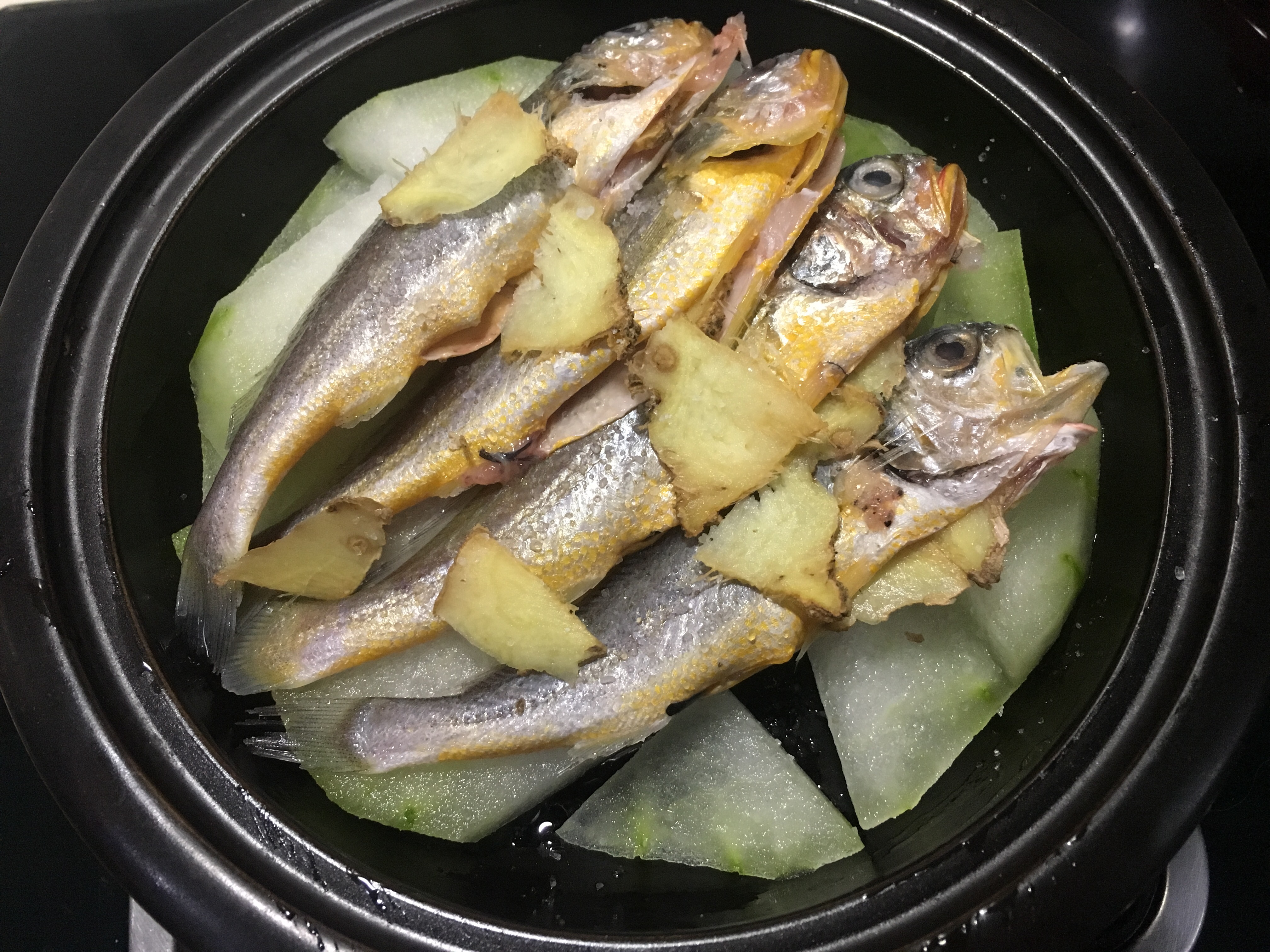 塔吉鍋小黃魚燜冬瓜的做法 步骤4