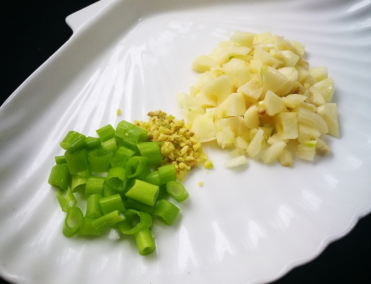 鮮嫩多汁南瓜燜雞翅（塔吉鍋版）的做法 步骤5
